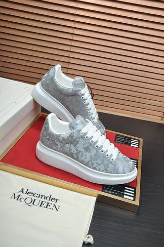 Picture of Alexander McQueen Shoes Men _SKUfw157690909fw